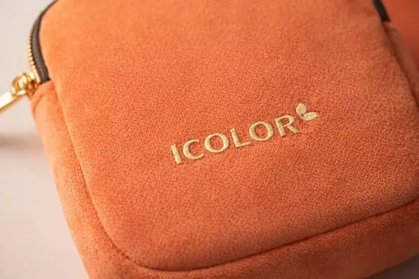 embroidery-logo-soft-essential-oil-travel-case-detail